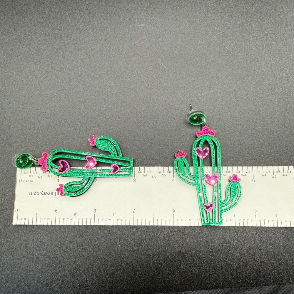 EarringsCactus Earrings Green and Pink - Pierced