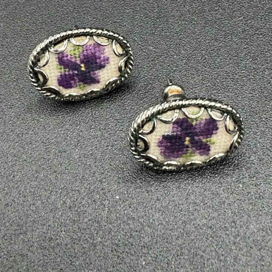 EarringsVintage 1950s Hand Embroidered Purple Pansy Needlepoint Stud Earrings