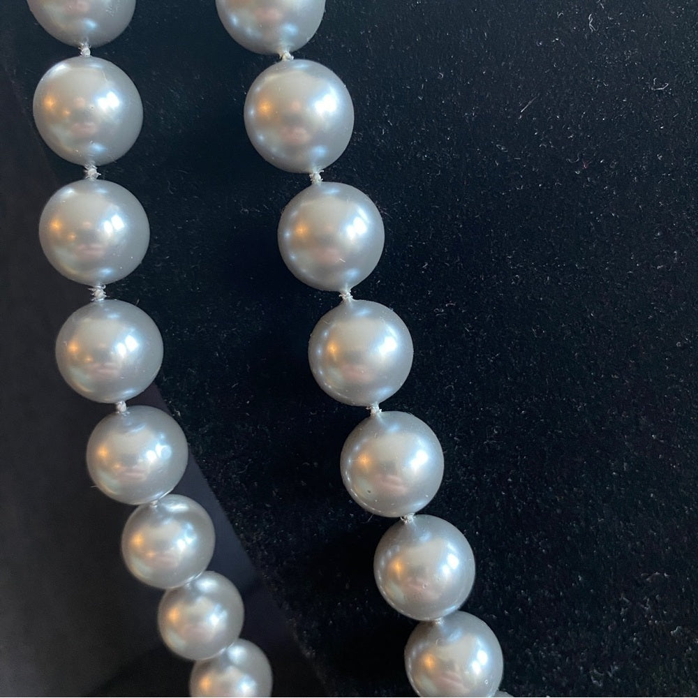 Marvella 1950s Vintage Silver Grey Long Strand Faux Pearl Screw back Earrings