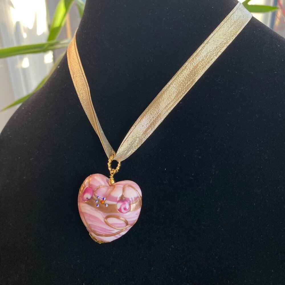 Beautiful Intricate Glass Heart Pendant Necklace