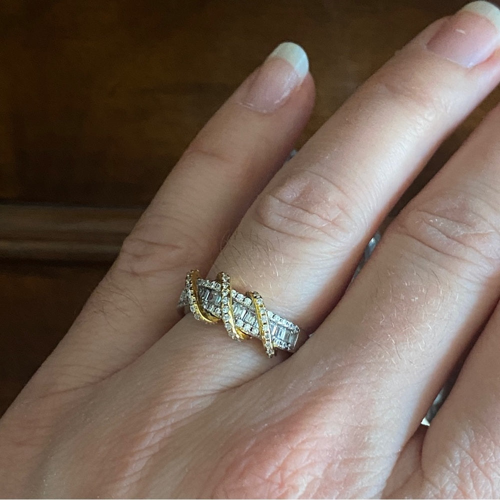 Stunning 14k Yellow Gold & 925 Sterling Silver CZ Stone Intricate Modernist Ring