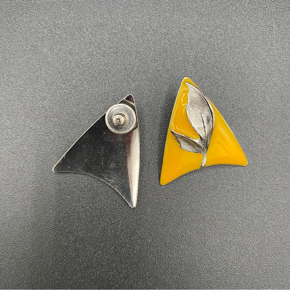 Retro Mod Earrings in Yellow Enamel and Floral Motif