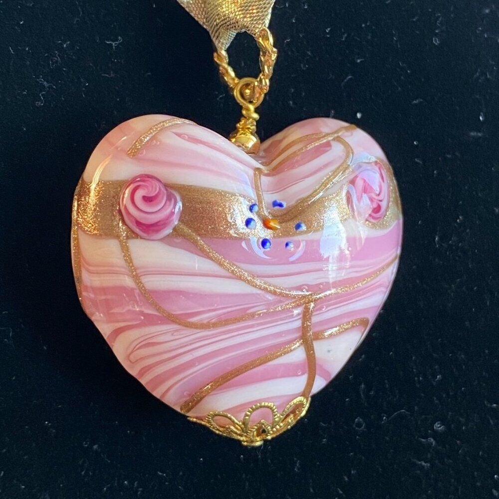 Beautiful Intricate Glass Heart Pendant Necklace