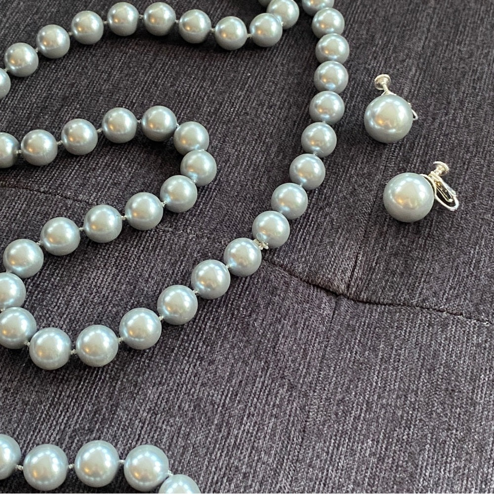 Marvella 1950s Vintage Silver Grey Long Strand Faux Pearl Screw back Earrings