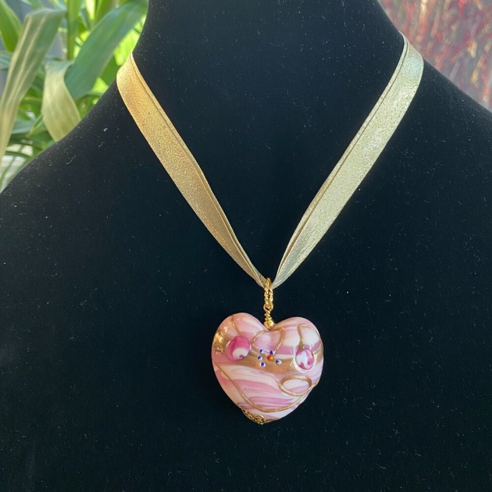 Beautiful Intricate Glass Heart Pendant Necklace