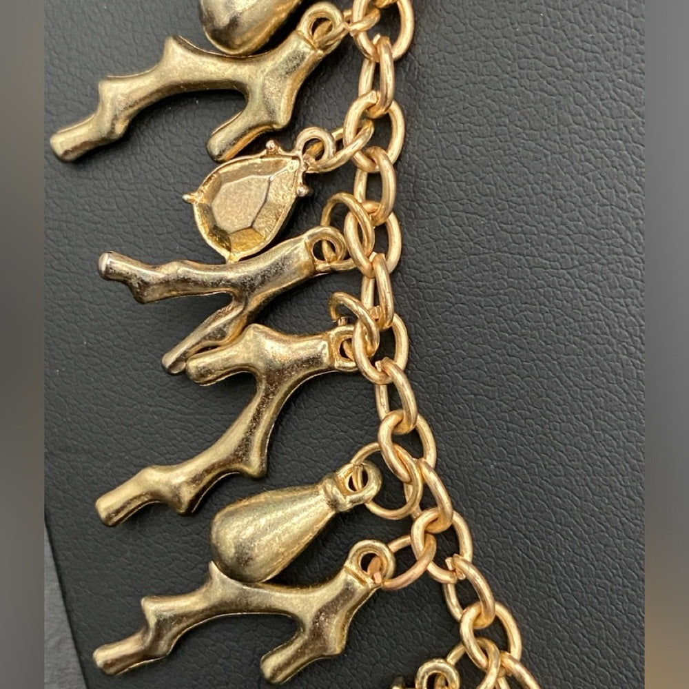 Gold Tone Coral Beach Necklace