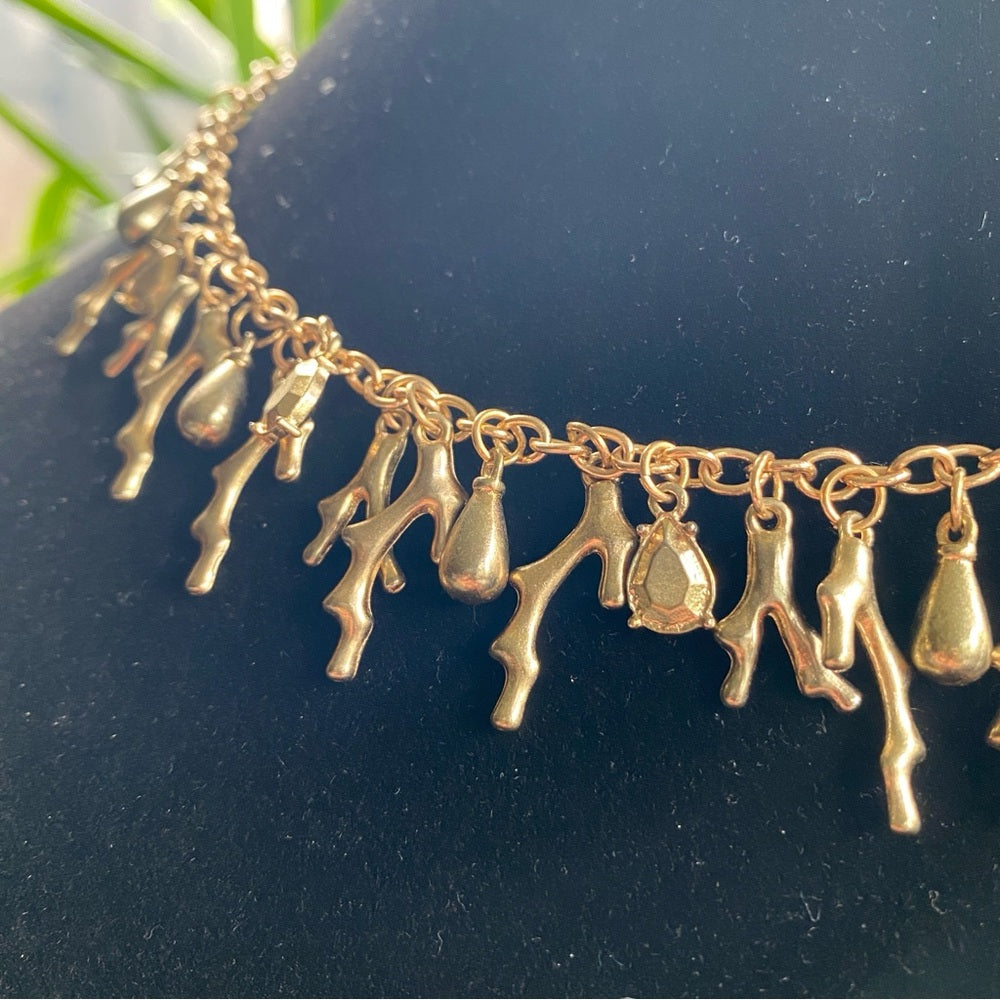 Gold Tone Coral Beach Necklace