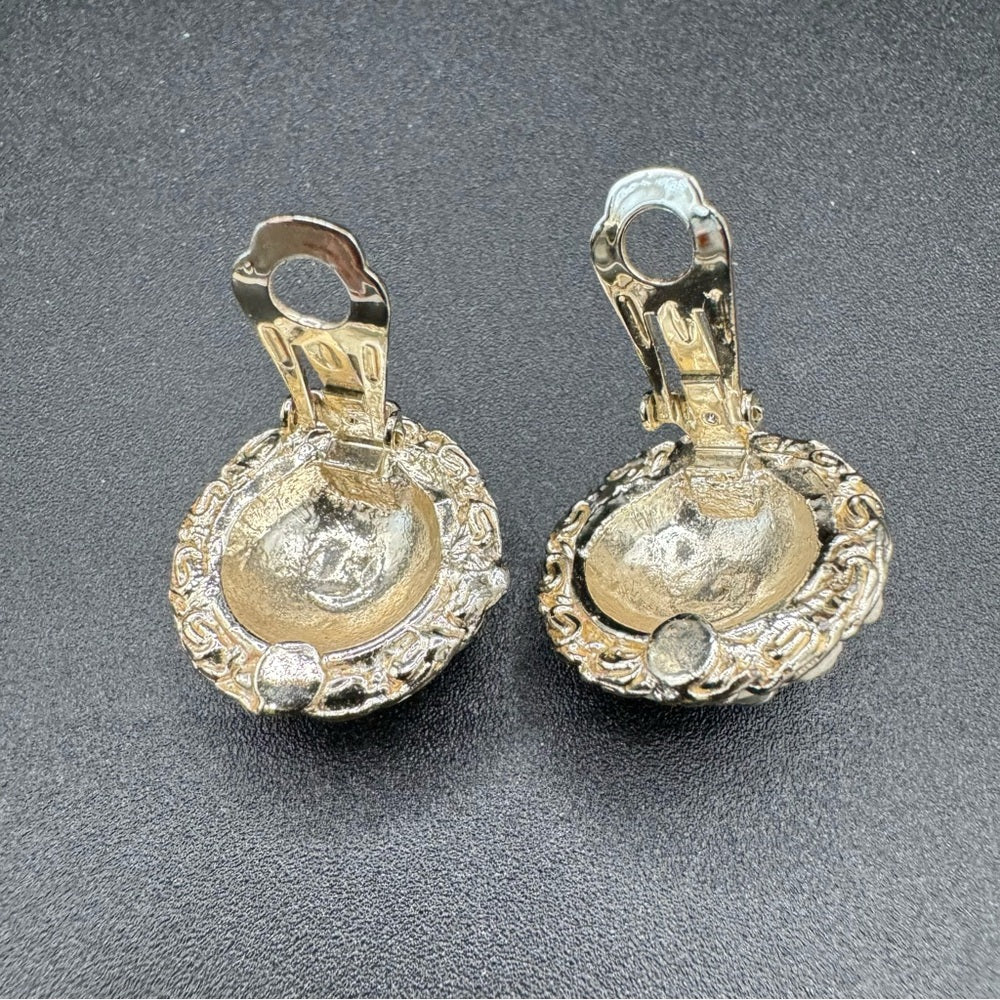 Vintage Three Tone Metal Chain Dome Earrings - Clip On