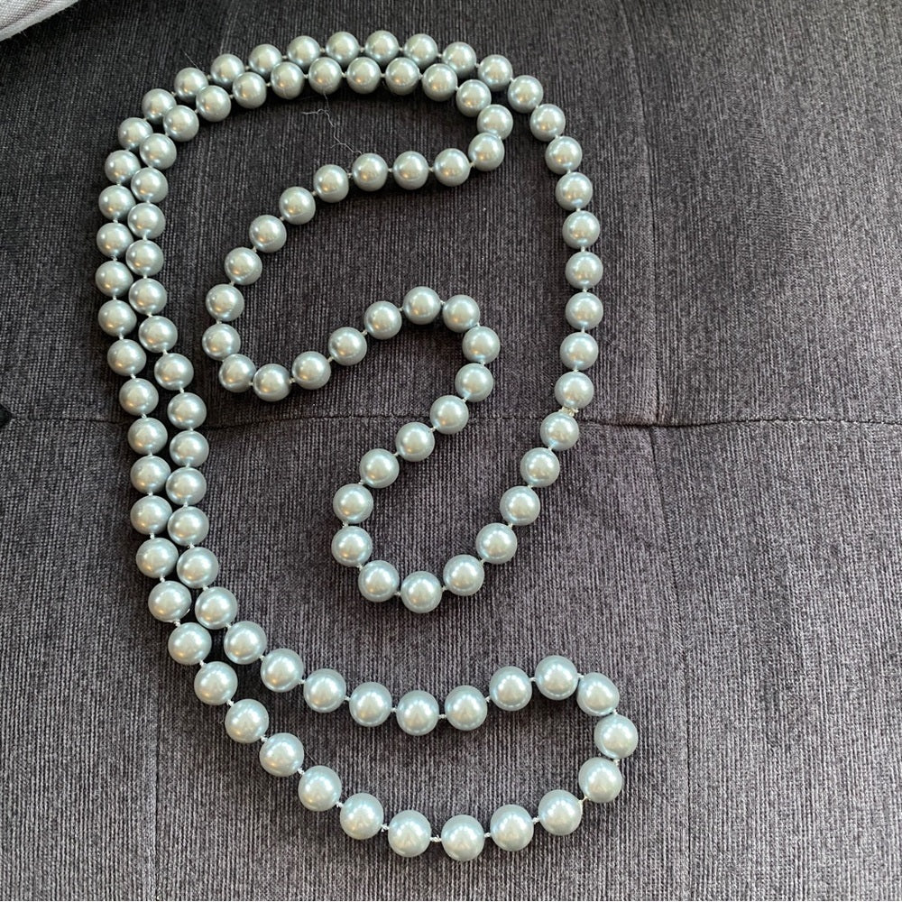 Marvella 1950s Vintage Silver Grey Long Strand Faux Pearl Screw back Earrings