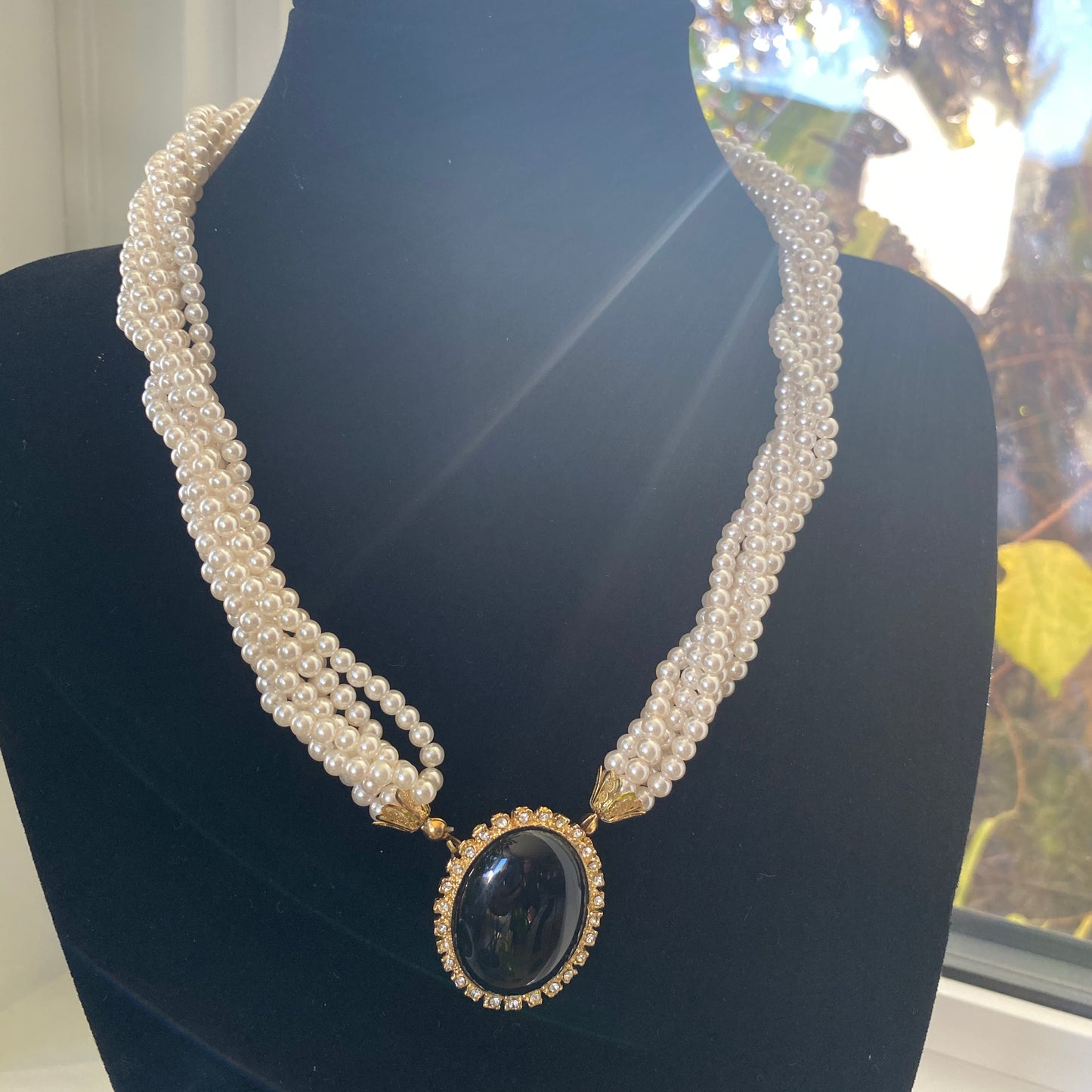 Vintage Pearl Clasp Necklace