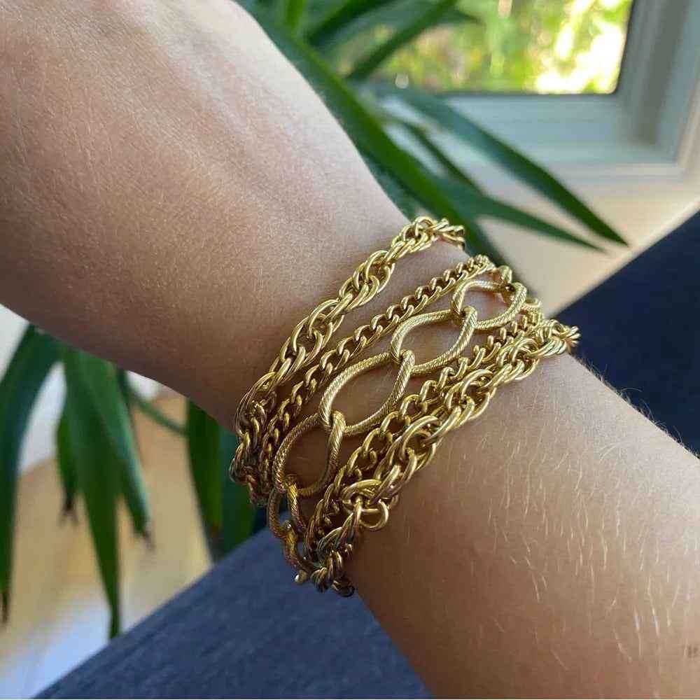 Bracelet80s Disco Glam Five-Strand Gold-Tone Bracelet