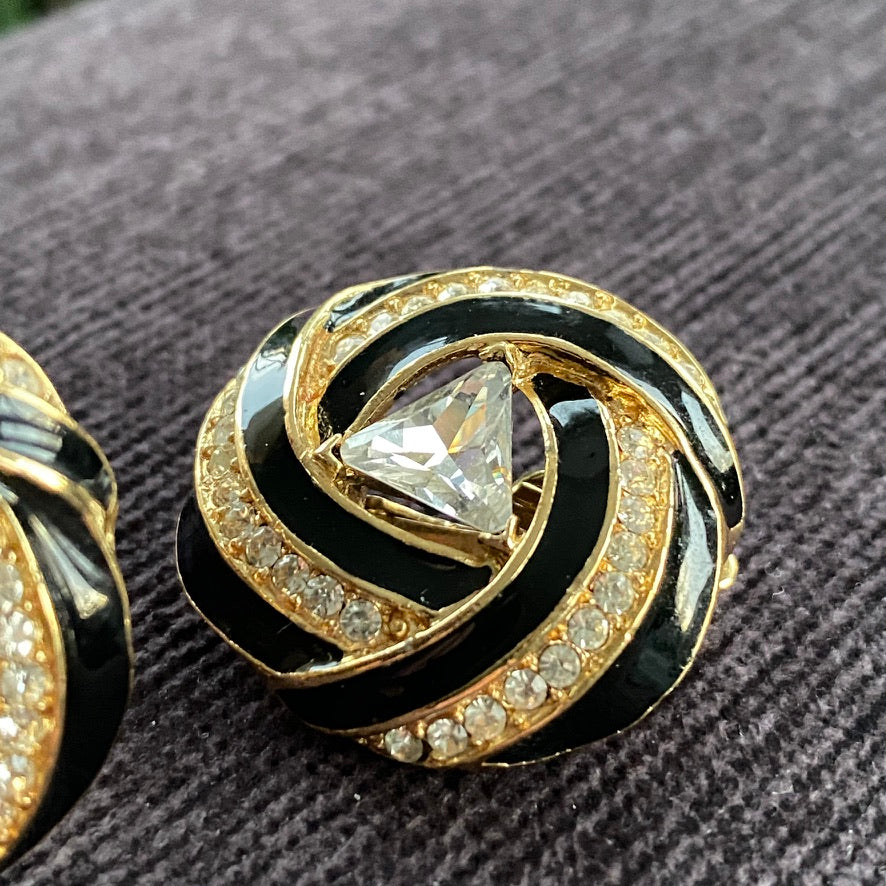 Trifari Signed Vintage 80s Glam Gold Tone and Black Clip On Earrings