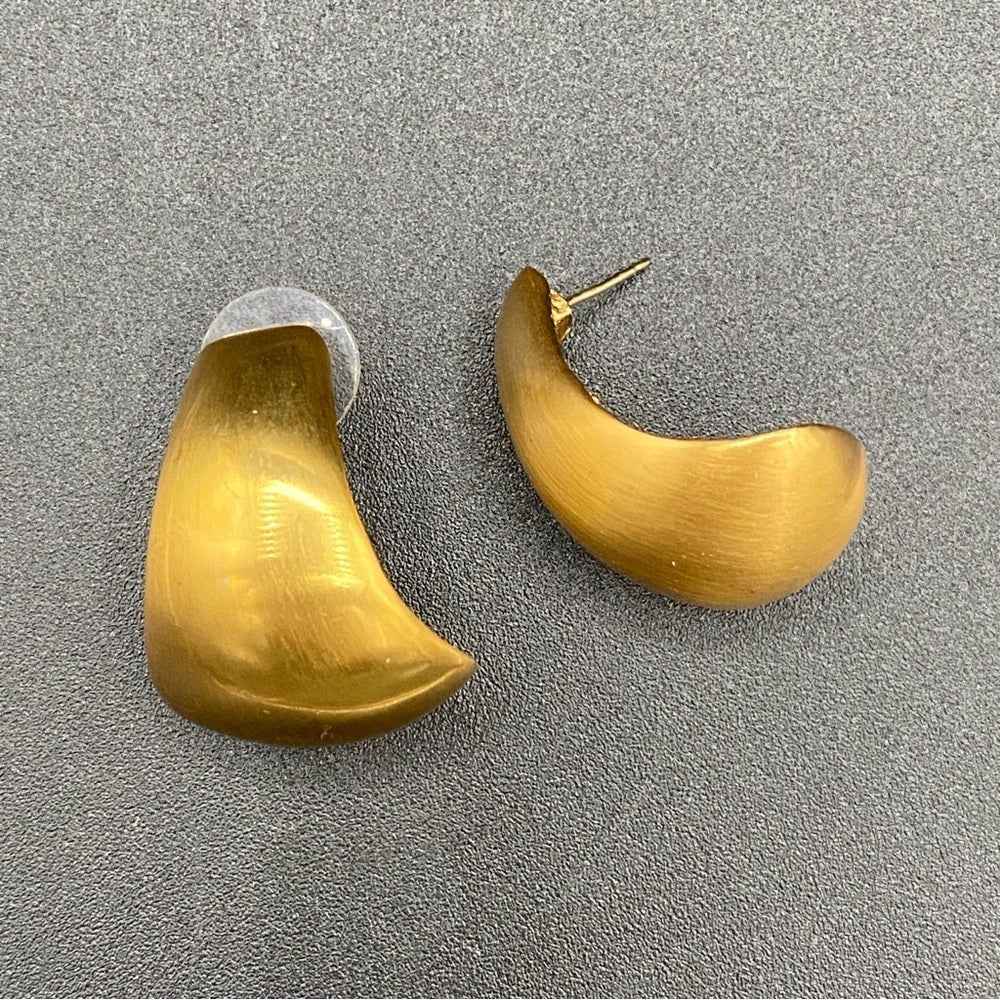 EarringsAK Signed 80s Brushed Gold Statement Earrings — Power Dressing Style