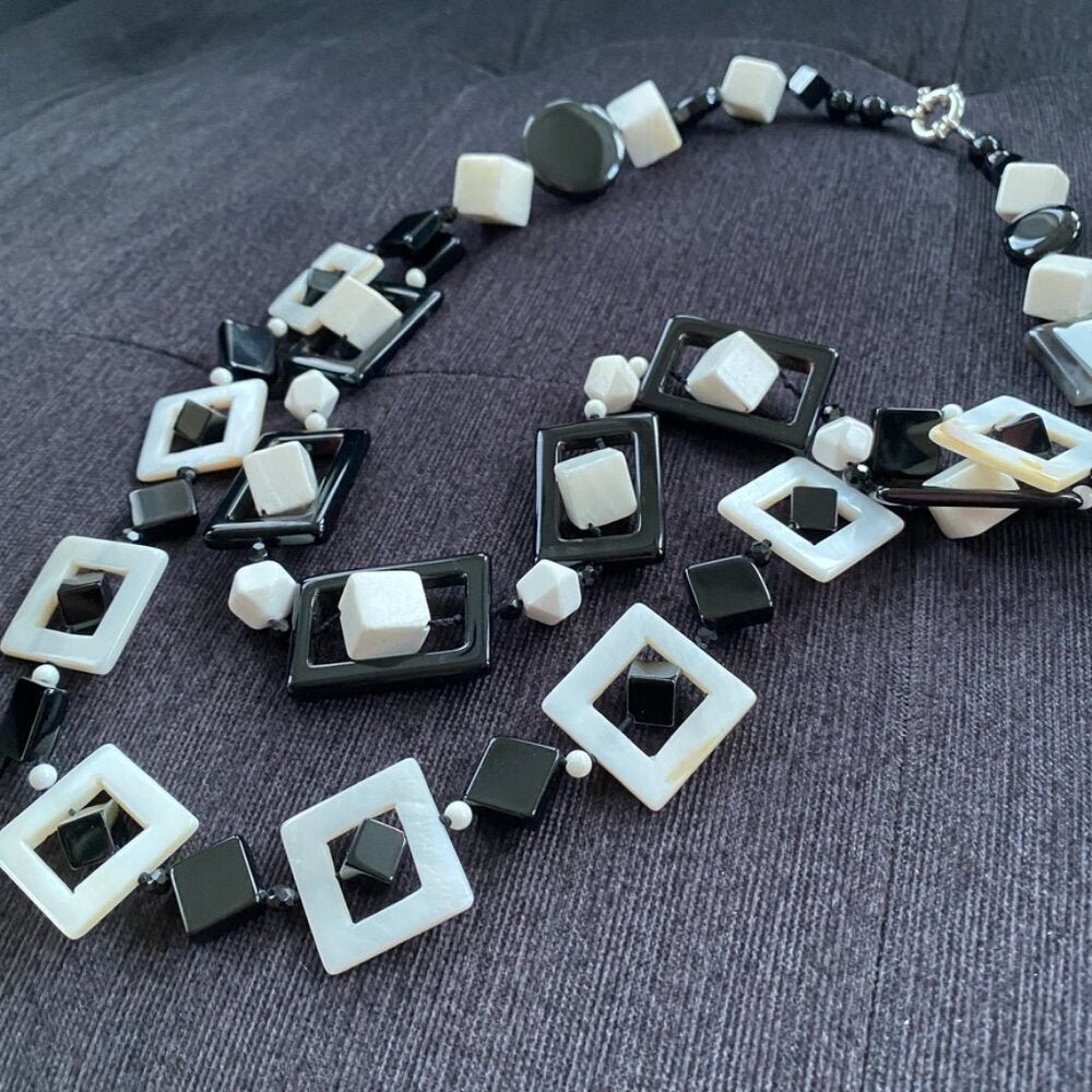 NecklaceBlack & White Mother of Pearl Statement Necklace – High End Jewelry Natural Stone