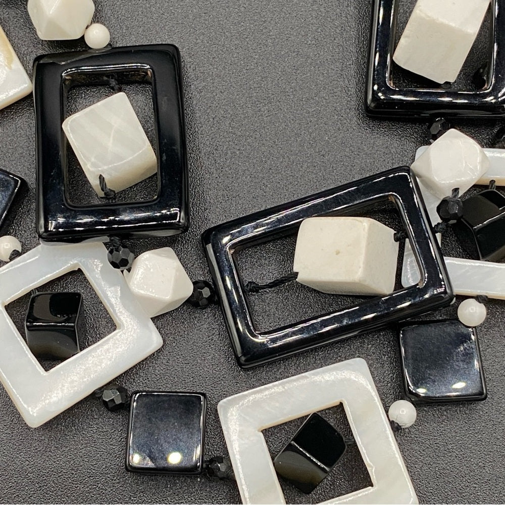 NecklaceBlack & White Mother of Pearl Statement Necklace – High End Jewelry Natural Stone