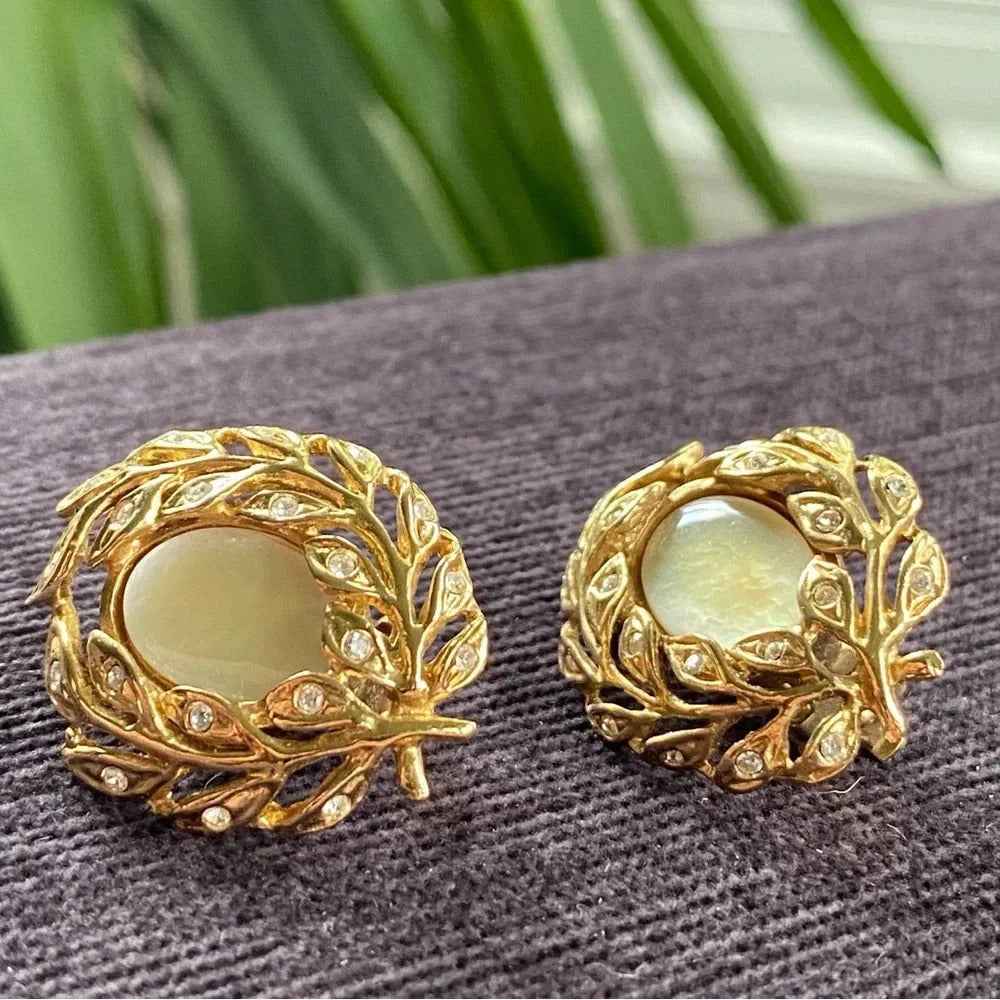 EarringsButler Signed Laurel Leaf & Mother of Pearl Gold-Tone Clip-On Earrings