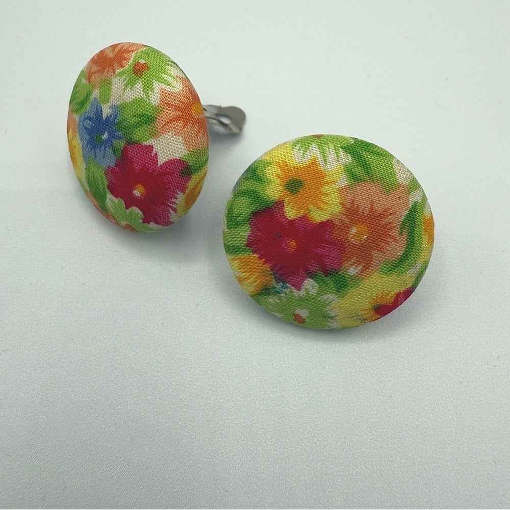 EarringsColorful Floral Button Clip-On Earrings