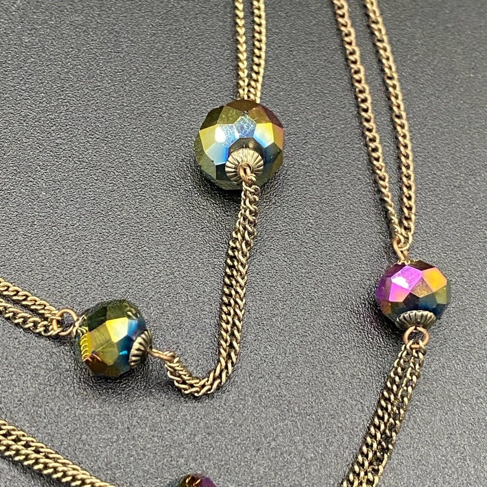 NecklaceDainty Aurora Borealis Stationary Glass Beaded Necklace