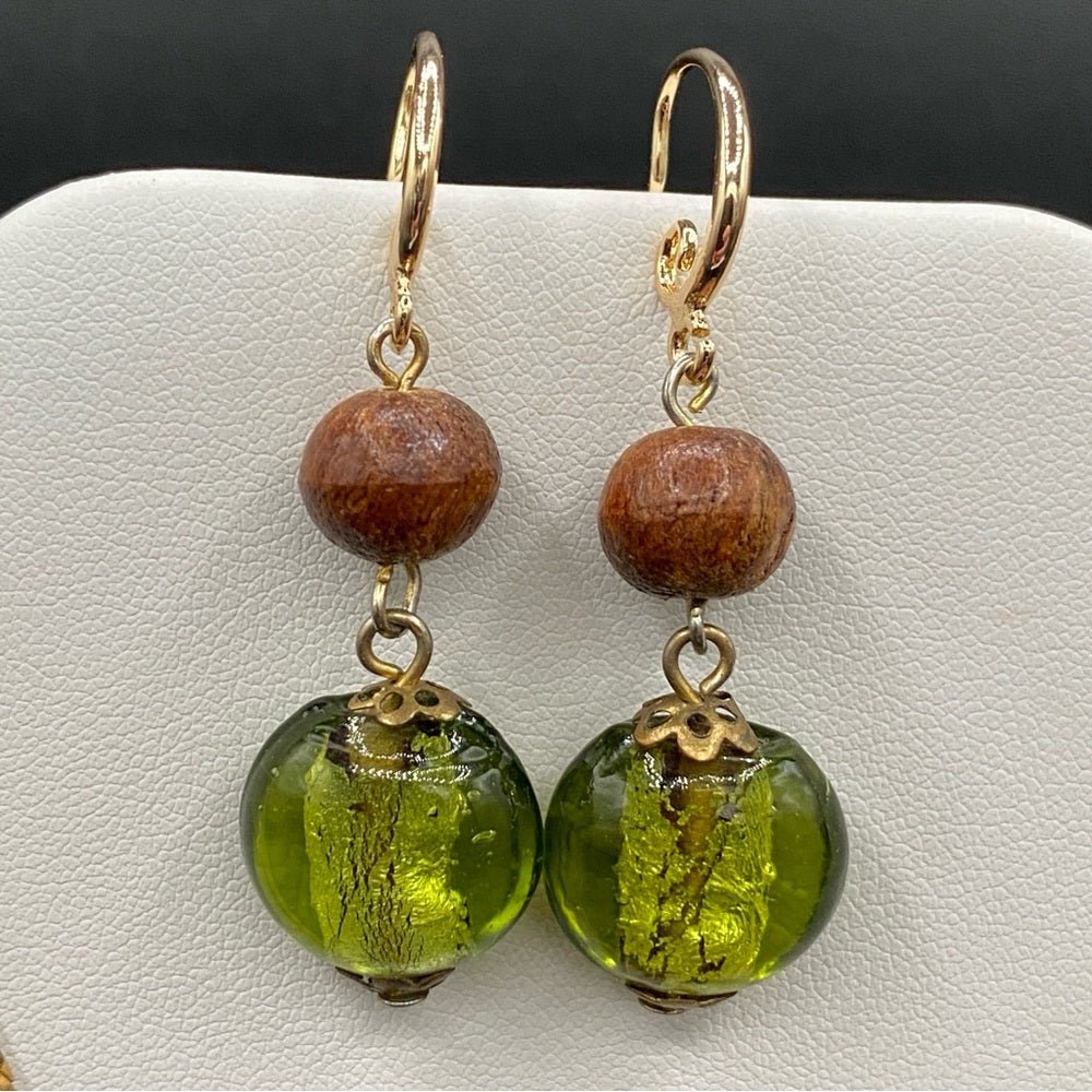 SetsExquisite Murano Glass Pendant and Earring Set in Green and Gold Swirl