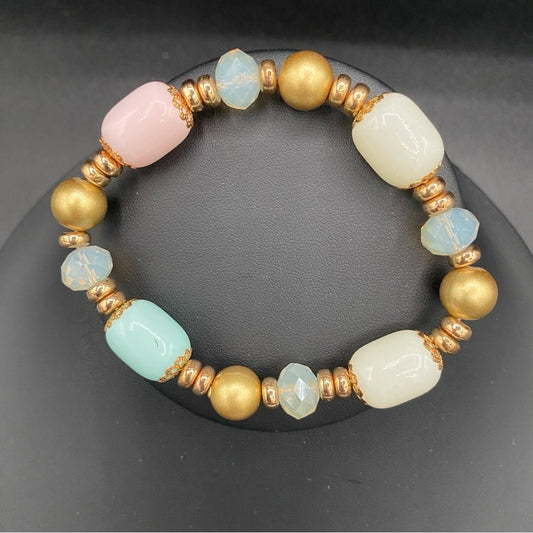 BraceletFeminine Pastel Glass Bead Stretch Bracelet — Baby Blue & Pink