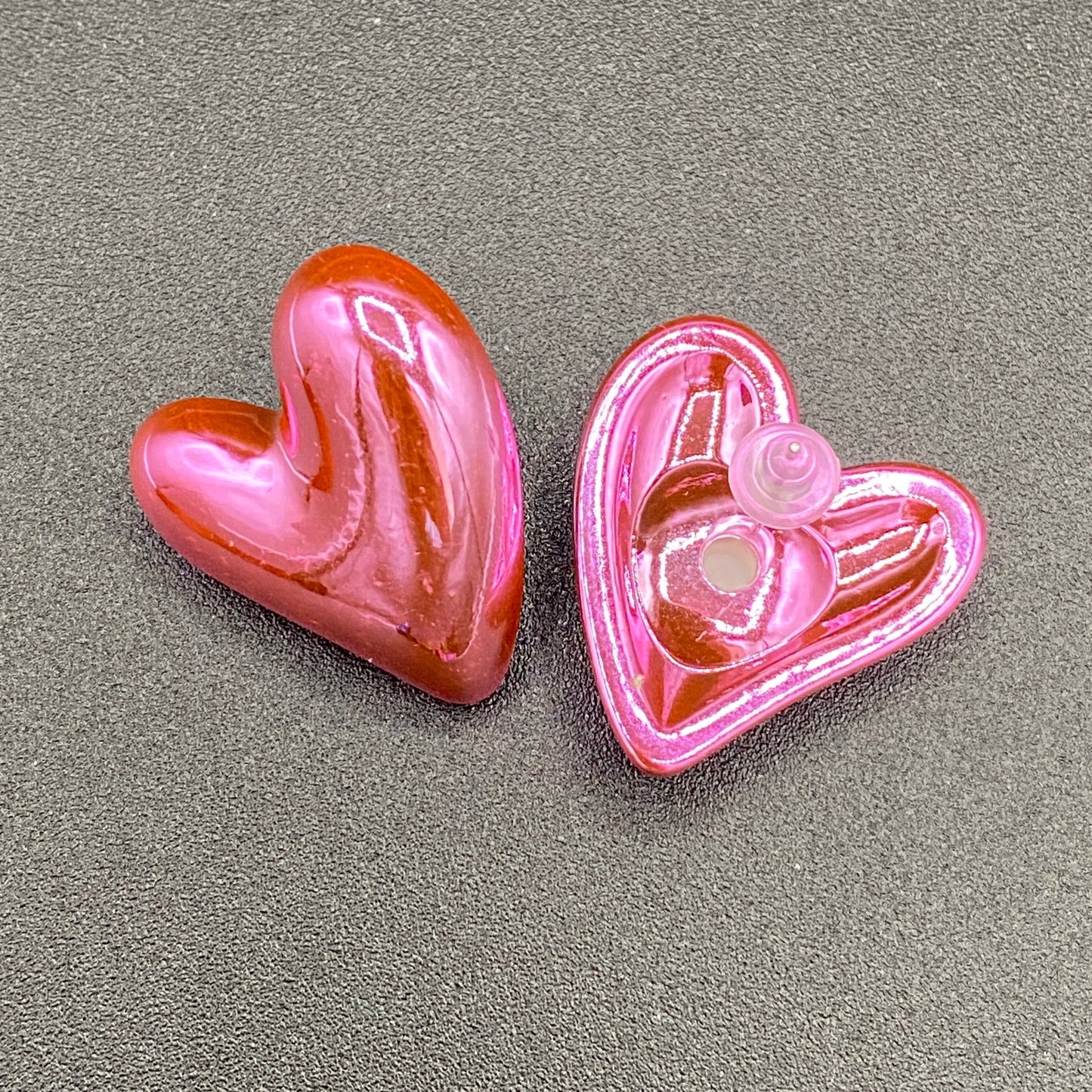 EarringsFoil Balloon-Style Witch's Heart Stud Earrings