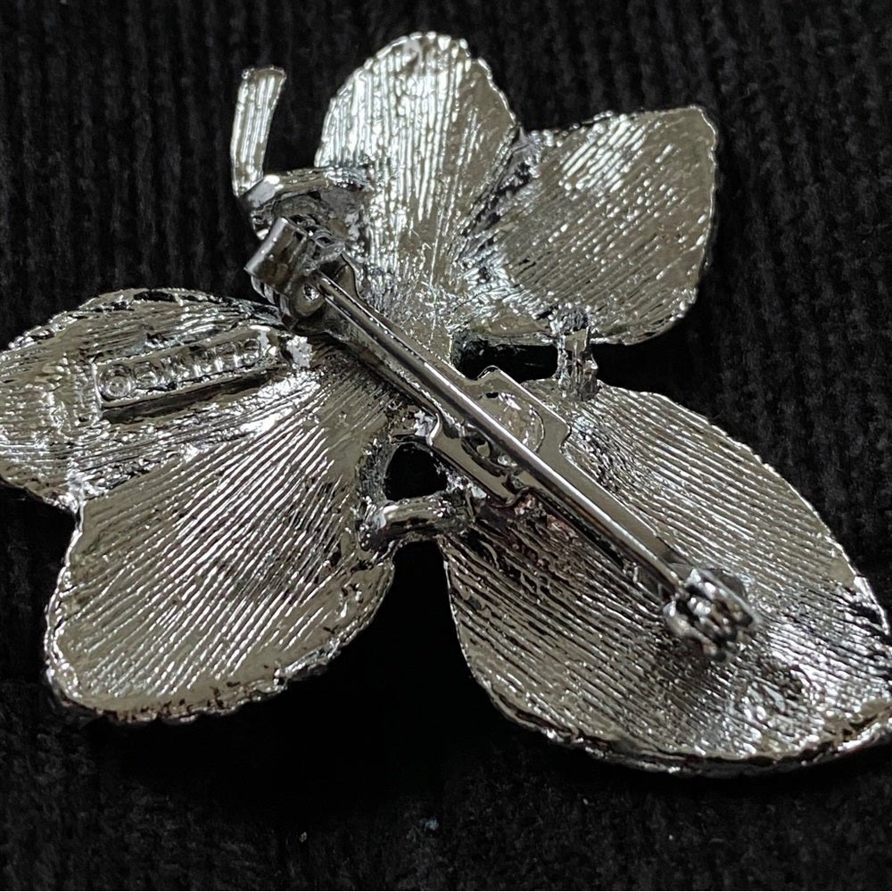 BroochesGerry's Brooch - Vintage Leaf Motif in Silver-tone - Modernist Minimal Style