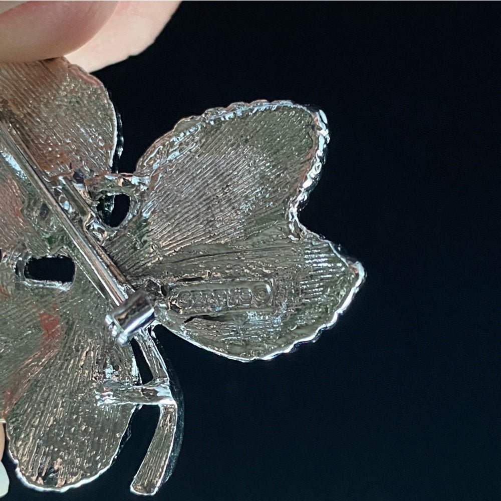 BroochesGerry's Brooch - Vintage Leaf Motif in Silver-tone - Modernist Minimal Style