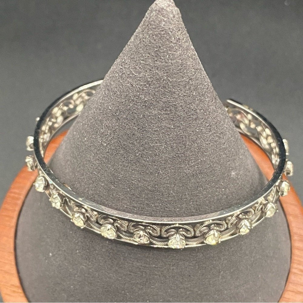 BraceletKrementz Rhodium Silver Filigree Crystal Cuff Bracelet