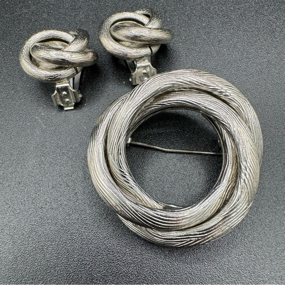 SetsMid-Century Modern Silver Tone Textured Brooch and Clip On Earrings Set