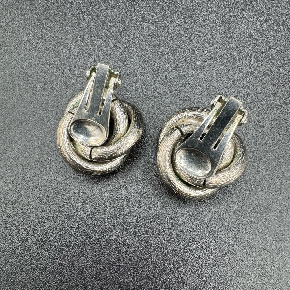 SetsMid-Century Modern Silver Tone Textured Brooch and Clip On Earrings Set