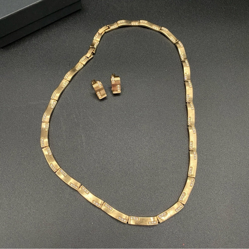 SetsMonet Vintage Gold Tone Link Necklace and Clip On Earrings with Sparkly Accent