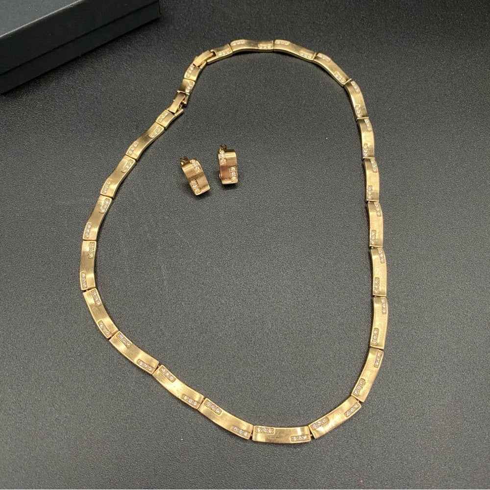 SetsMonet Vintage Gold Tone Link Necklace and Clip On Earrings with Sparkly Accent