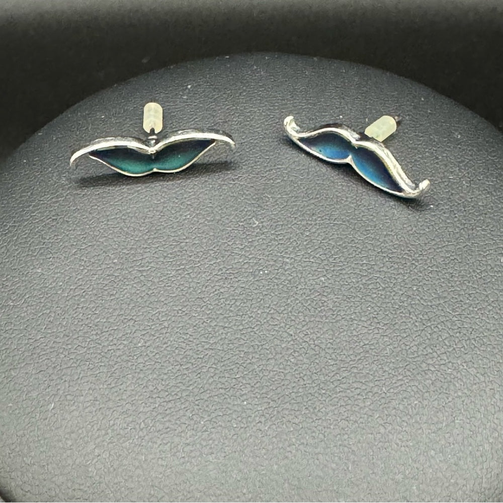 EarringsMood-Changing Color Mustache Stud Earrings