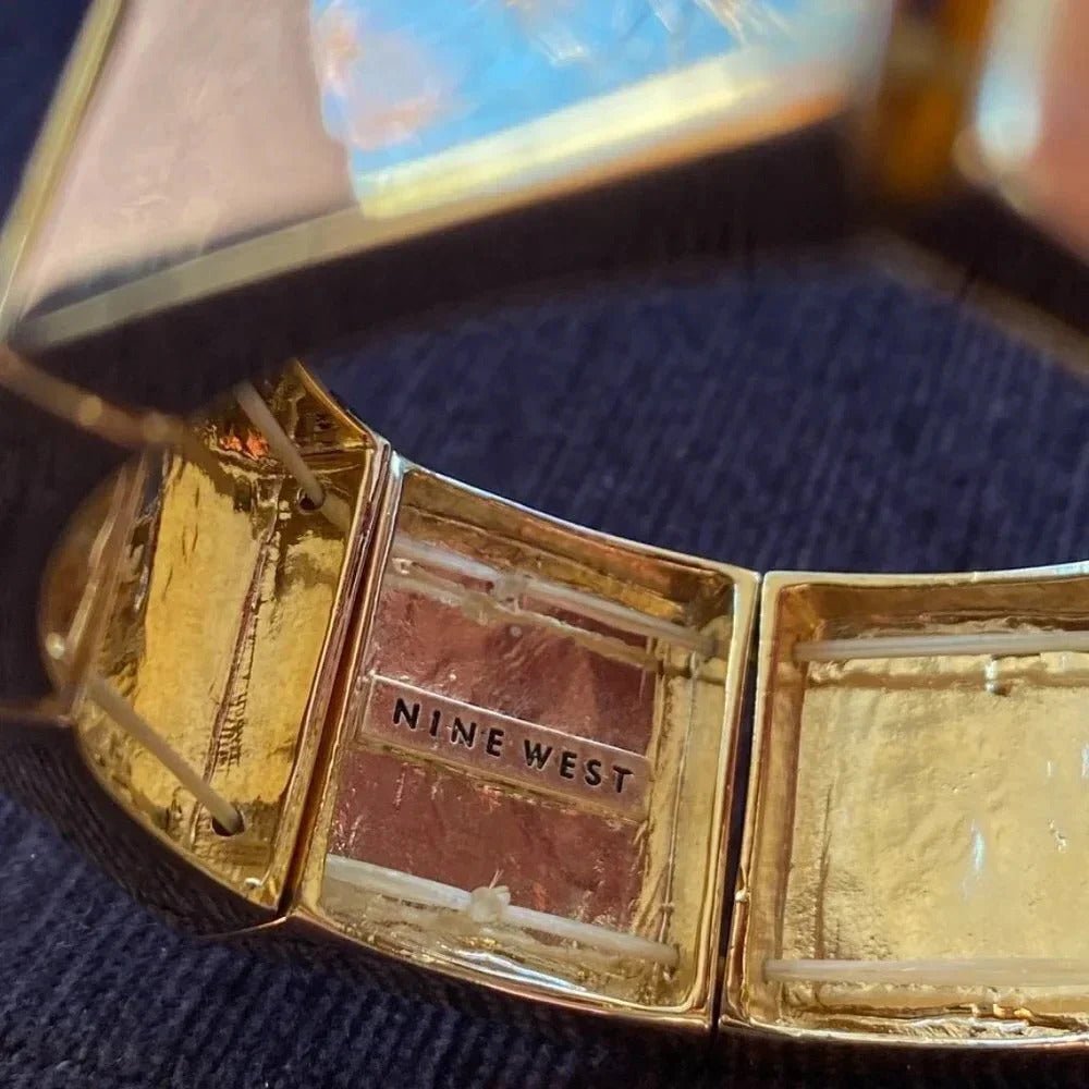 BraceletNine West Chunky Gold-Tone "Mob Wife" Stretch Bracelet