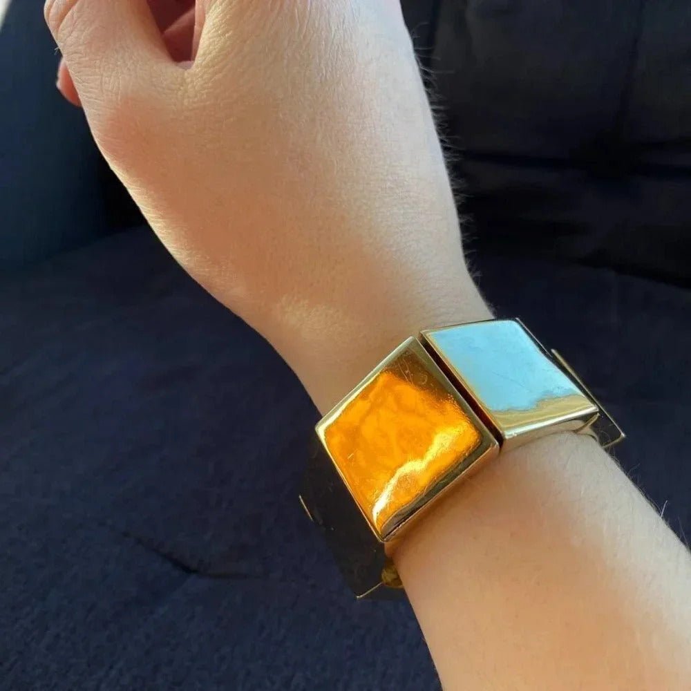 BraceletNine West Chunky Gold-Tone "Mob Wife" Stretch Bracelet