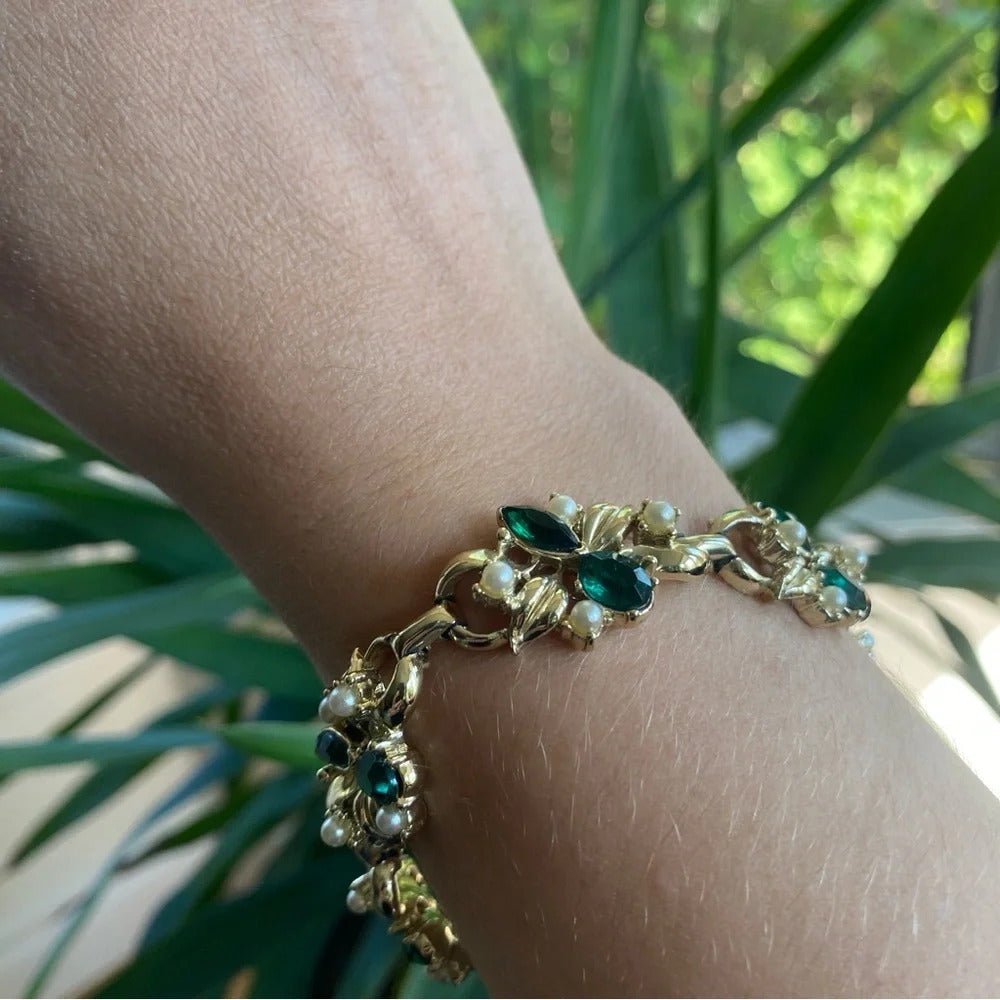 BraceletOrnate Emerald & Faux Pearl Victorian-Inspired Gold-Tone Bracelet