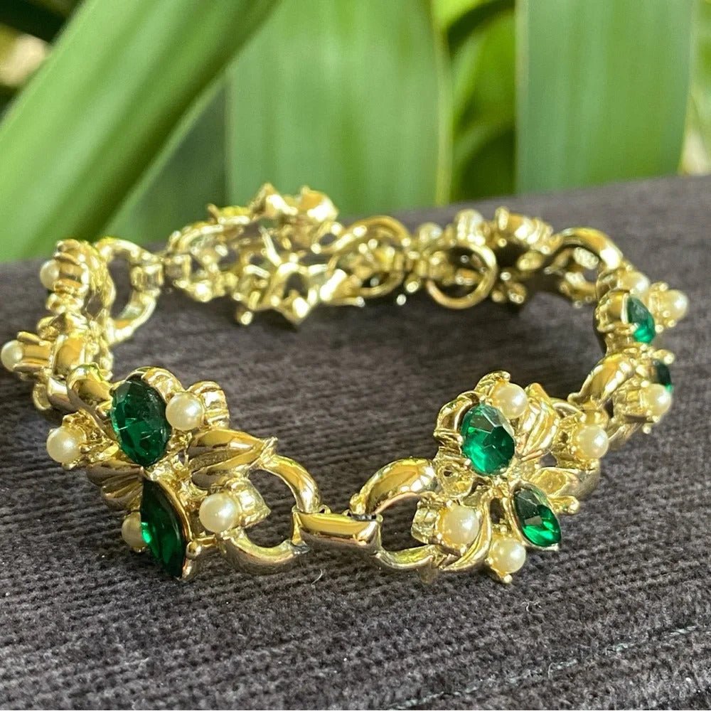 BraceletOrnate Emerald & Faux Pearl Victorian-Inspired Gold-Tone Bracelet