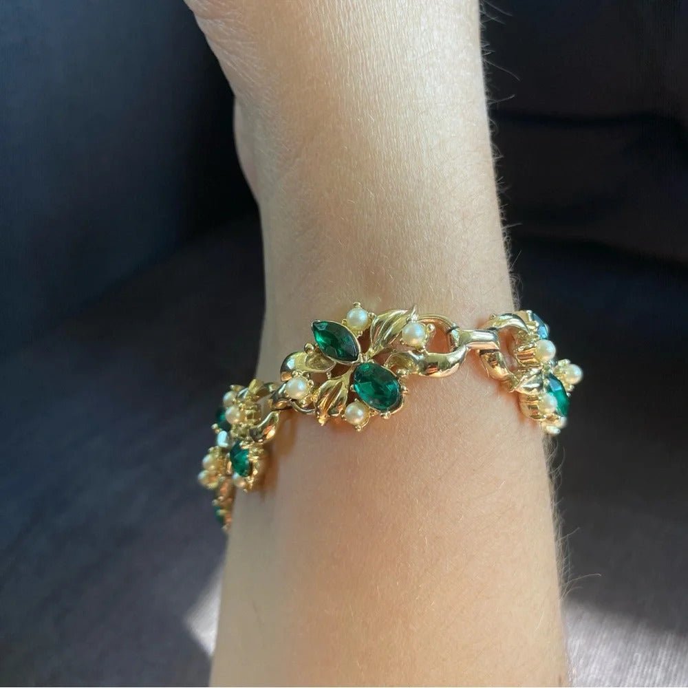 BraceletOrnate Emerald & Faux Pearl Victorian-Inspired Gold-Tone Bracelet