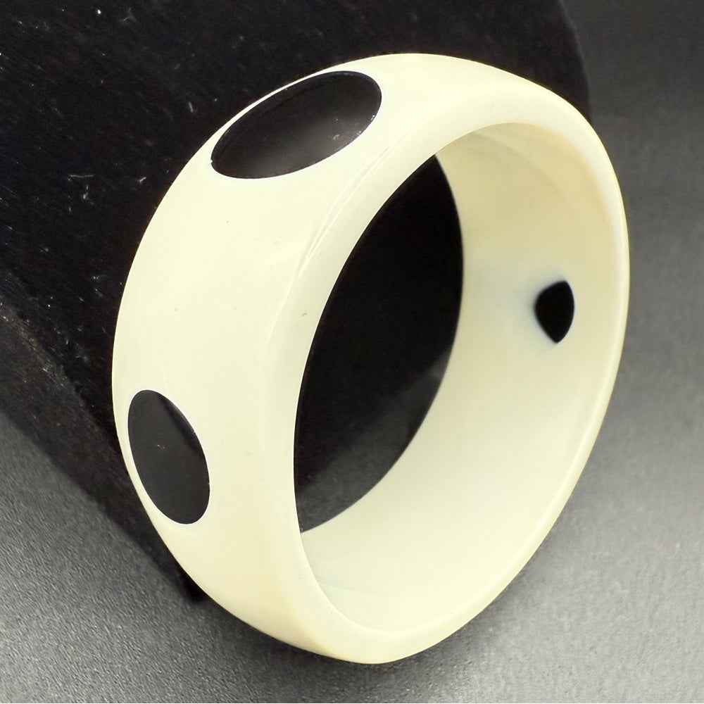 BraceletPolka Dot Black & White Plastic Bangle Bracelet