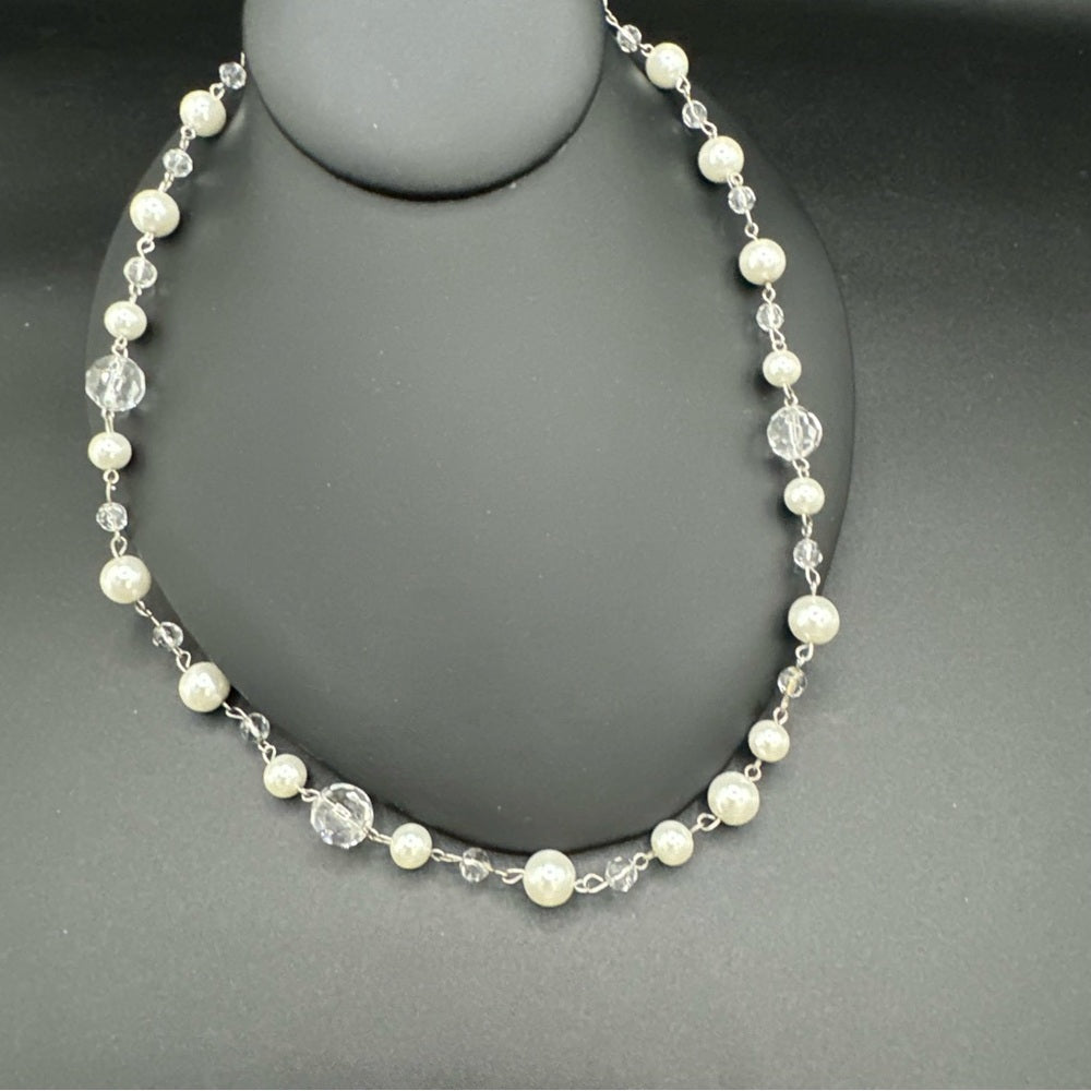 NecklaceRetro Glass Bead and Crystal Necklace