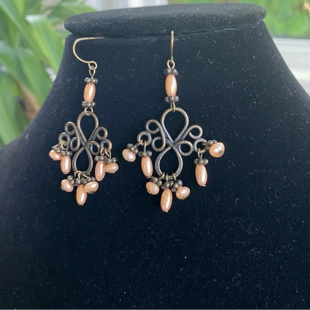 EarringsRomantic Peach & Gold-Tone Antiqued Chandelier Dangle Earrings