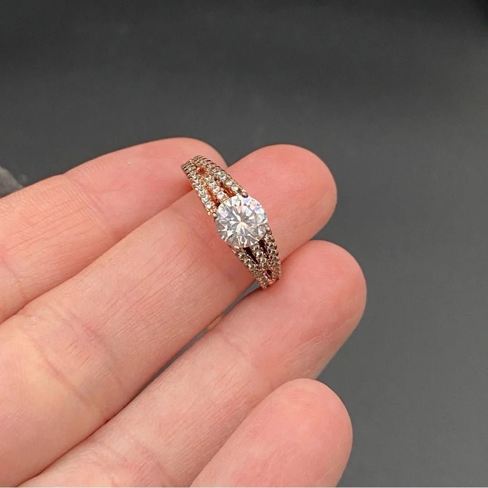 RingsRose Gold CZ Fashion Ring Size 8