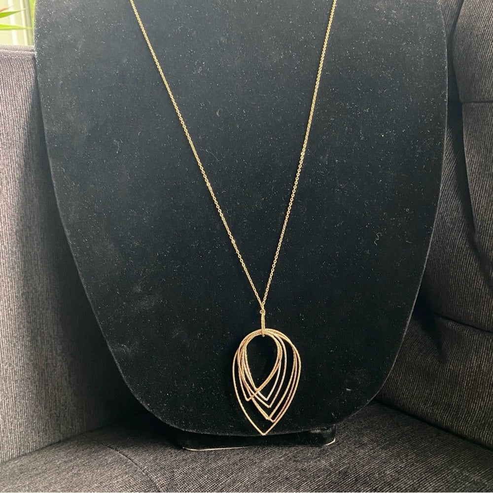 NecklaceThree Tone Dainty Teardrop Pendant Necklace