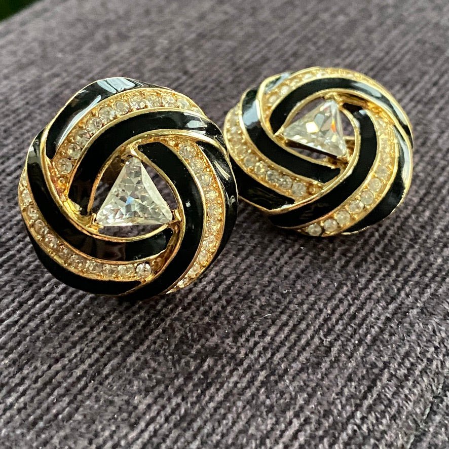 EarringsTrifari Signed Vintage 80s Glam Gold-Tone & Black Clip-On Earrings