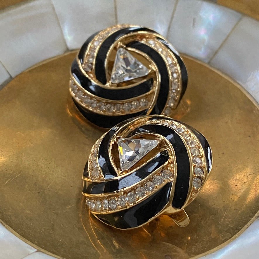 EarringsTrifari Signed Vintage 80s Glam Gold-Tone & Black Clip-On Earrings