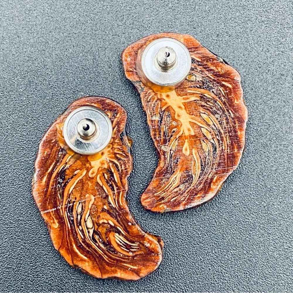EarringsUnique Pinecone Resin Stud Earrings — Natural Design