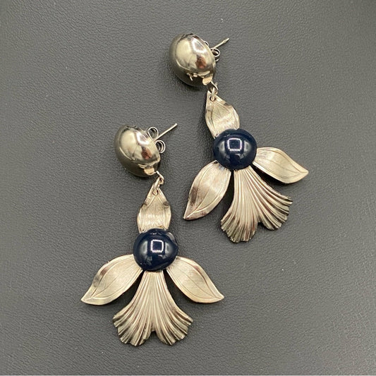 EarringsVintage 1950s Fleur-de-Lis Drop Earrings with Navy Cabochon