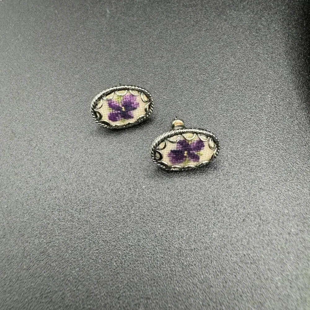 EarringsVintage 1950s Hand Embroidered Purple Pansy Needlepoint Stud Earrings