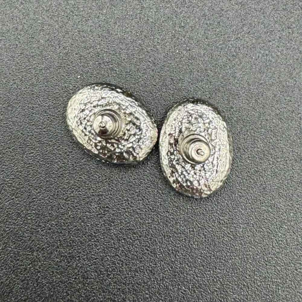 EarringsVintage 1950s Hand Embroidered Purple Pansy Needlepoint Stud Earrings