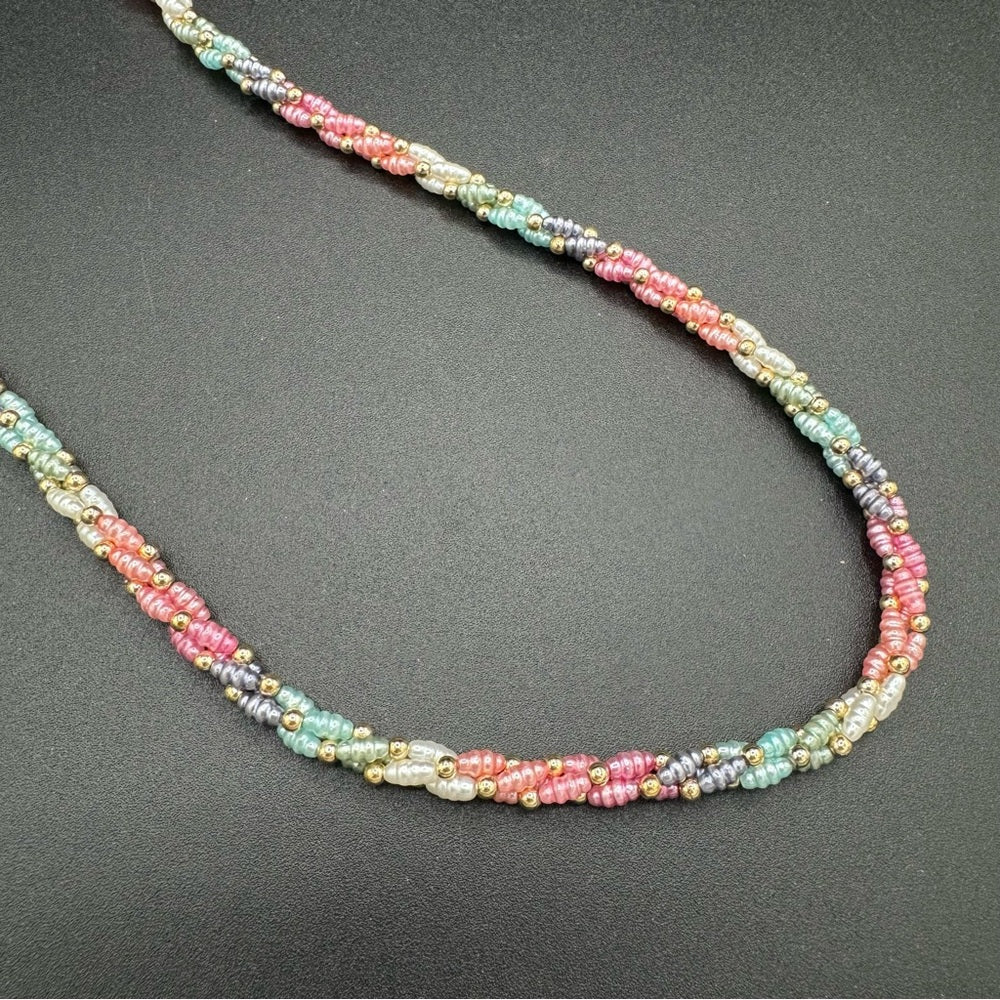 NecklaceVintage 1980s Pastel Faux Pearl Twisted Blue, Pink Necklace